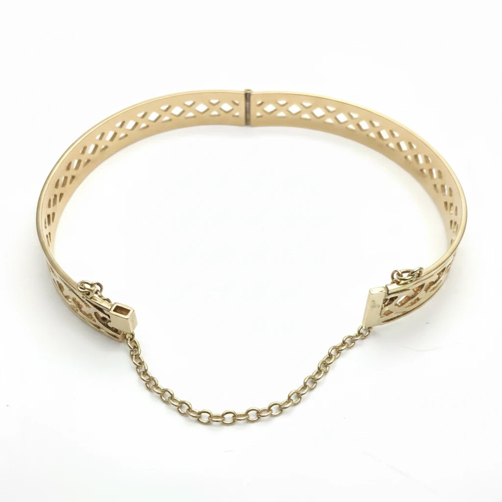 Women’s 9ct Celtic Knot Bangle