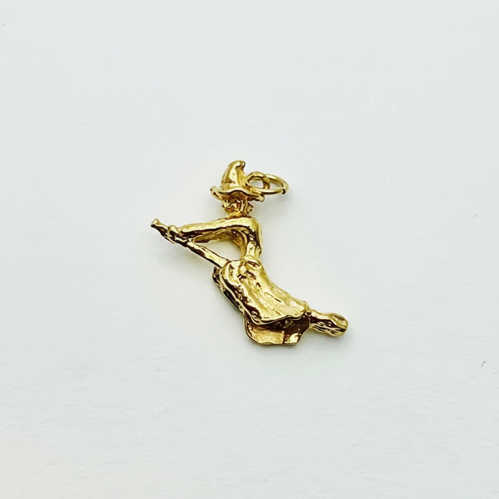 9ct YG Witch on a Broomstick Charm