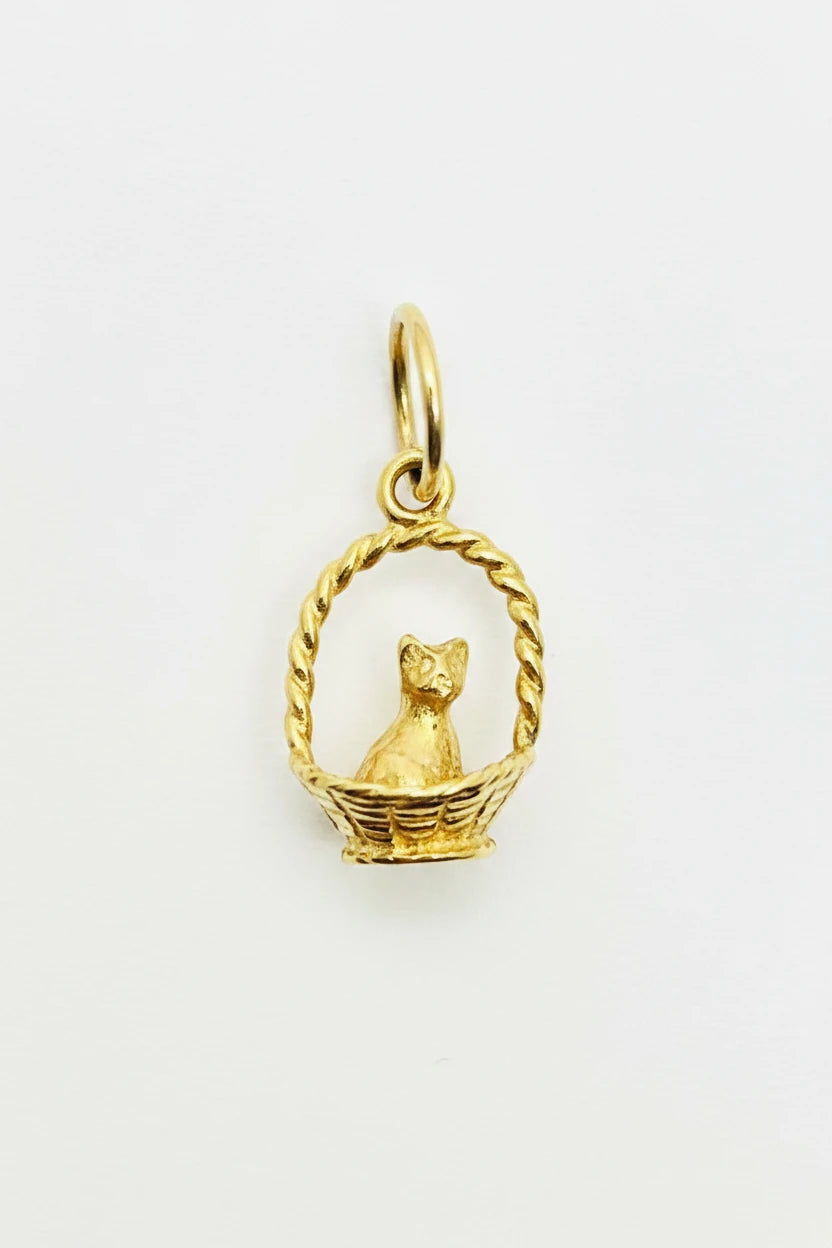 9ct YG Cat in a Basket Charm