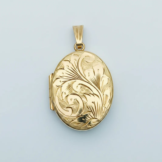 9ct YG Oval Engraved Locket