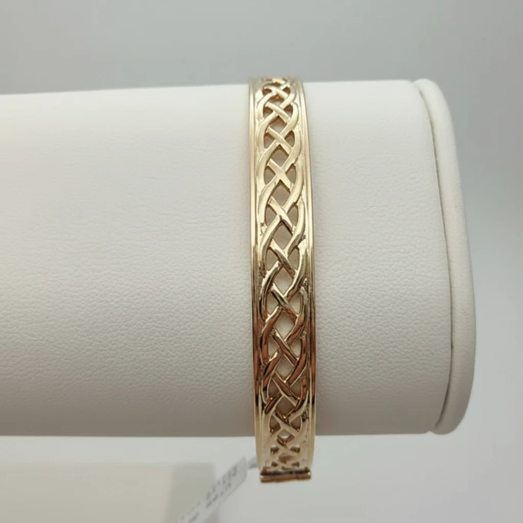 Women’s 9ct Celtic Knot Bangle