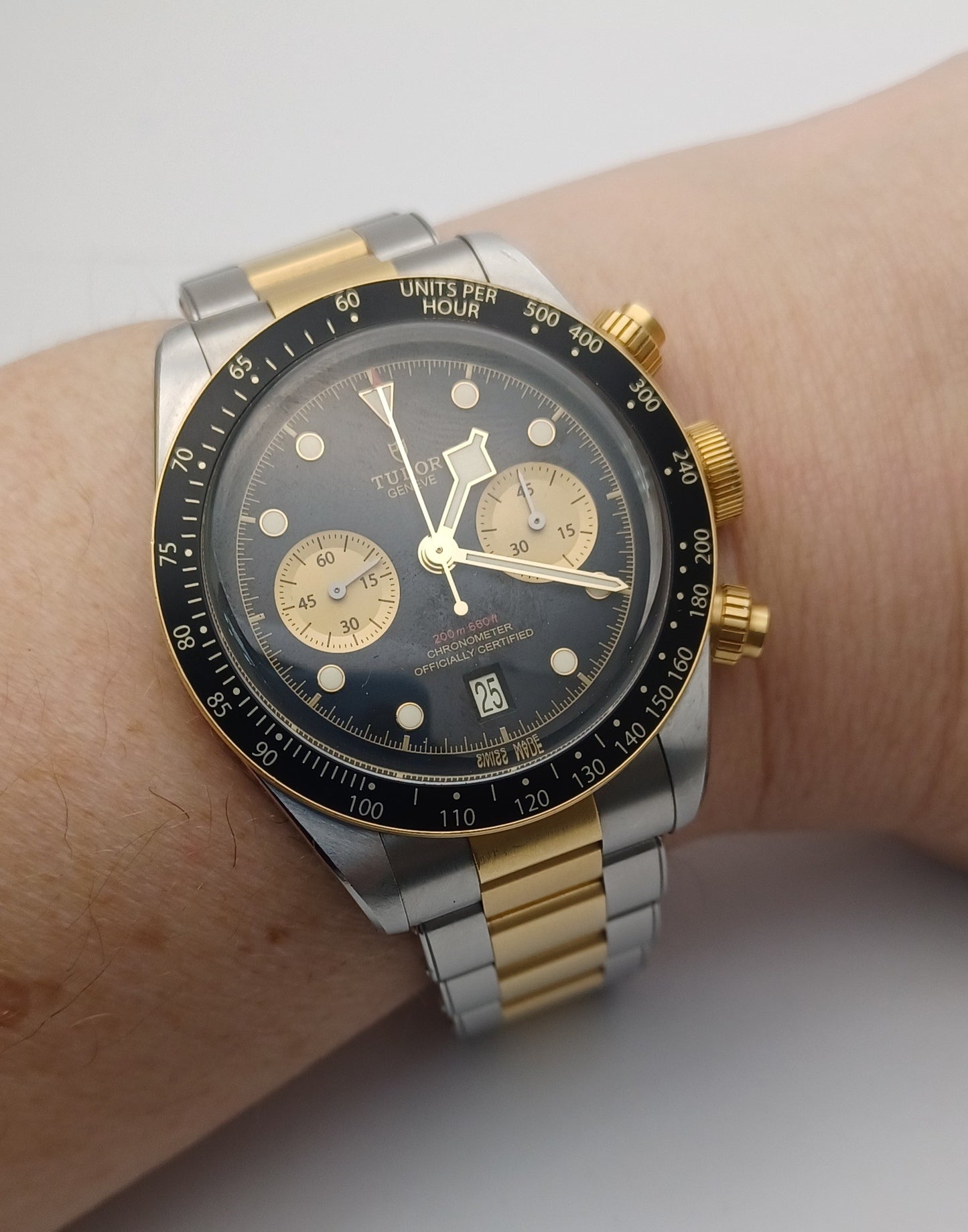 41mm 2019 Men's 18ct YG and Steel Tudor Black Bay Chronograph Watch