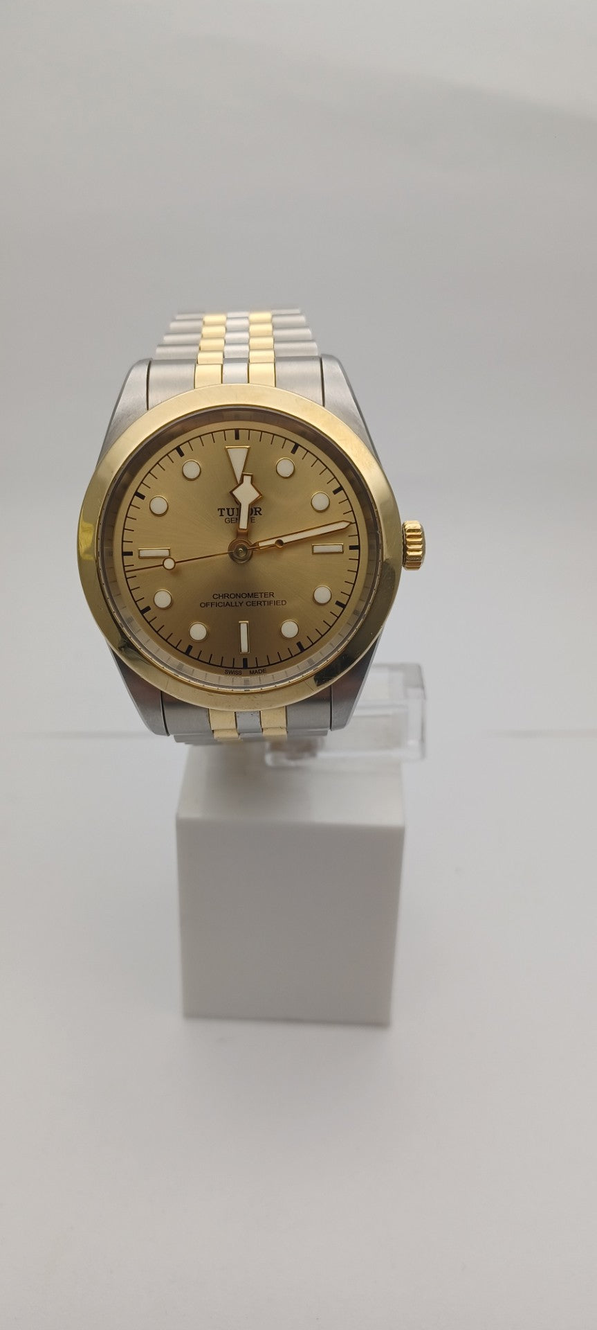 41mm 2023 Men's 18ct YG and Steel Tudor Black Bay Watch